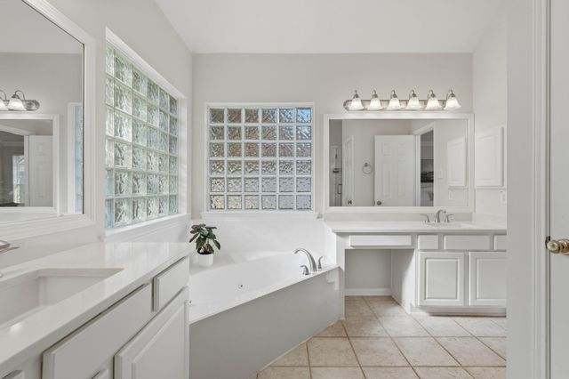 13427 Pin Oak Glen Lane, Cypress, TX 77429