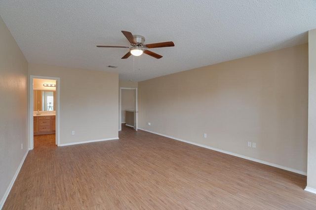 1900 Carriage Club DR, Cedar Park, TX 78613
