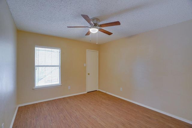 1900 Carriage Club DR, Cedar Park, TX 78613