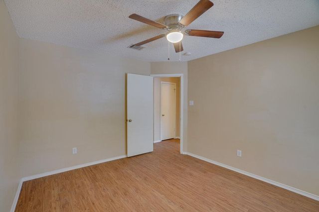 1900 Carriage Club DR, Cedar Park, TX 78613