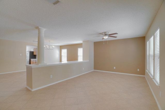 1900 Carriage Club DR, Cedar Park, TX 78613
