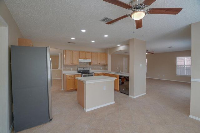 1900 Carriage Club DR, Cedar Park, TX 78613