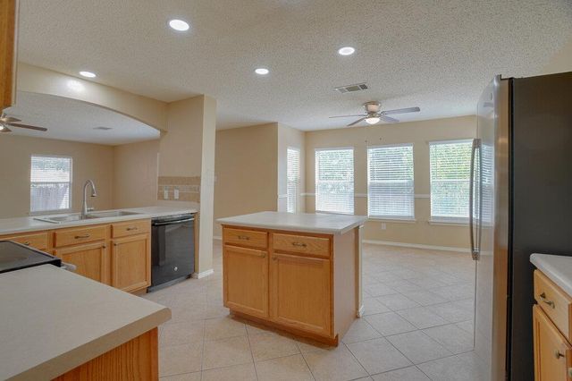 1900 Carriage Club DR, Cedar Park, TX 78613