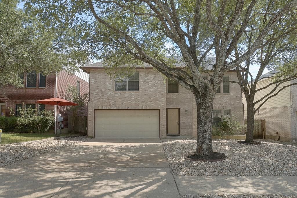 1900 Carriage Club DR, Cedar Park, TX 78613