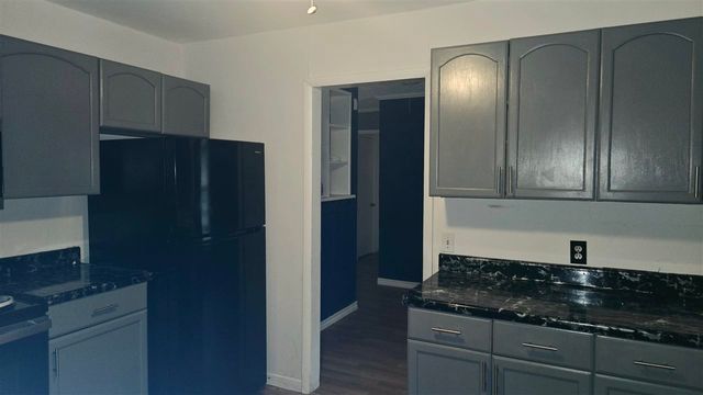 3118 NW Kinyon Ave, Lawton, OK 73505