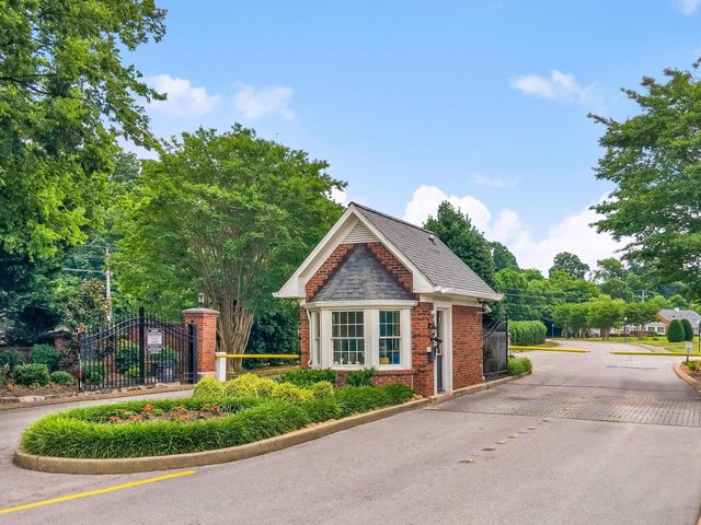 1005 Northbridge Lane, Chattanooga, TN 37405