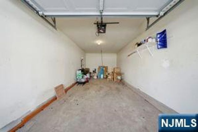 226 Matthews Drive, Newark, NJ 07103