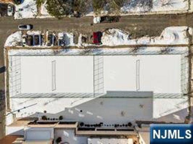 226 Matthews Drive, Newark, NJ 07103