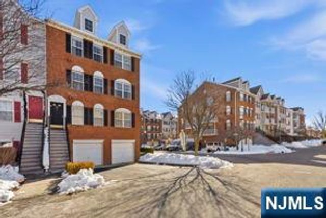 226 Matthews Drive, Newark, NJ 07103