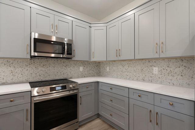 704 Ferguson Drive 9, Fort Walton Beach, FL 32547