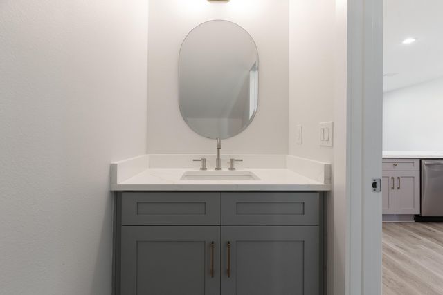 704 Ferguson Drive 9, Fort Walton Beach, FL 32547