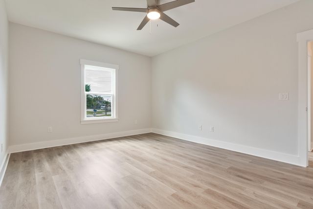 704 Ferguson Drive 9, Fort Walton Beach, FL 32547