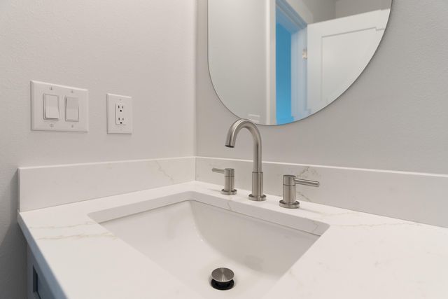 704 Ferguson Drive 9, Fort Walton Beach, FL 32547