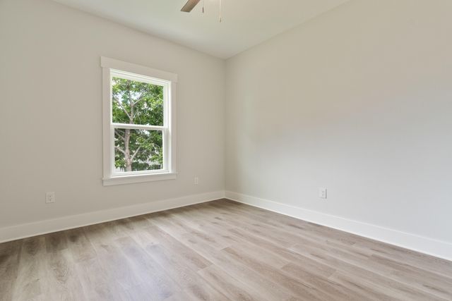 704 Ferguson Drive 9, Fort Walton Beach, FL 32547