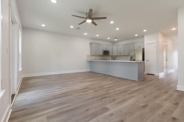 704 Ferguson Drive 9, Fort Walton Beach, FL 32547