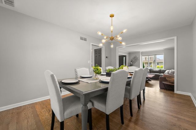 380 Sandpiper Drive, Chesterton, IN 46304