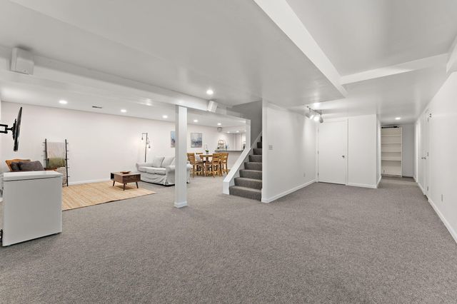 380 Sandpiper Drive, Chesterton, IN 46304