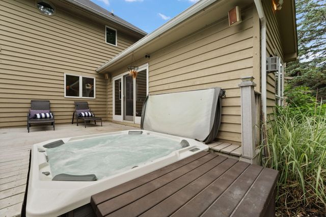 380 Sandpiper Drive, Chesterton, IN 46304