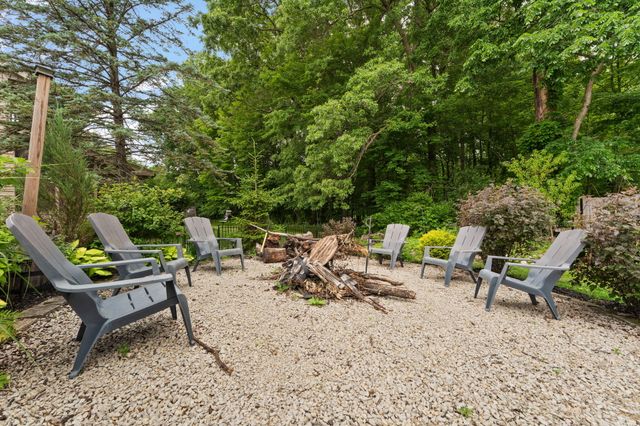380 Sandpiper Drive, Chesterton, IN 46304