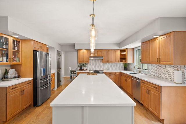 380 Sandpiper Drive, Chesterton, IN 46304