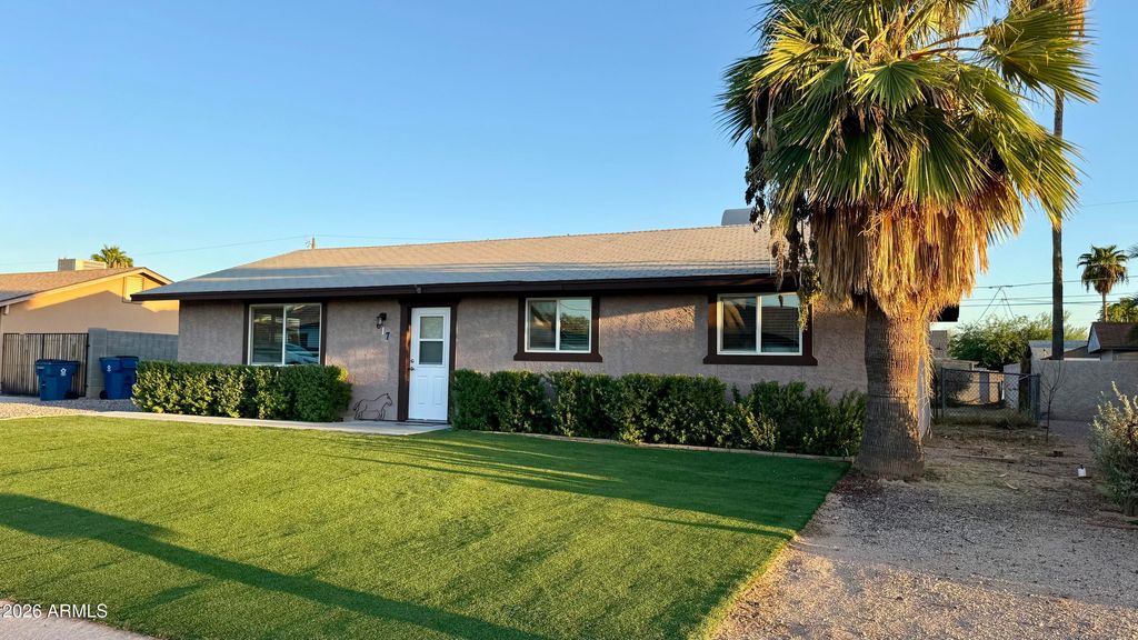 617 E NAVAJO Avenue, Apache Junction, AZ 85119 — photo 2