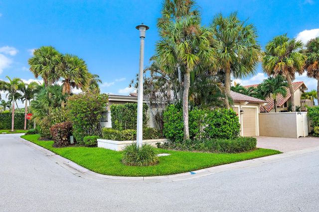 101 W Spearfish Lane, Jupiter, FL 33477