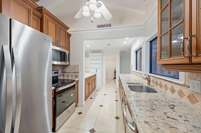 101 W Spearfish Lane, Jupiter, FL 33477