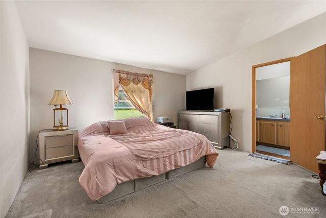 300 E Skookum Drive NE, Shelton, WA 98584