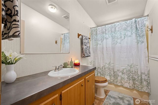 300 E Skookum Drive NE, Shelton, WA 98584