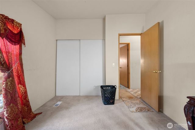 300 E Skookum Drive NE, Shelton, WA 98584