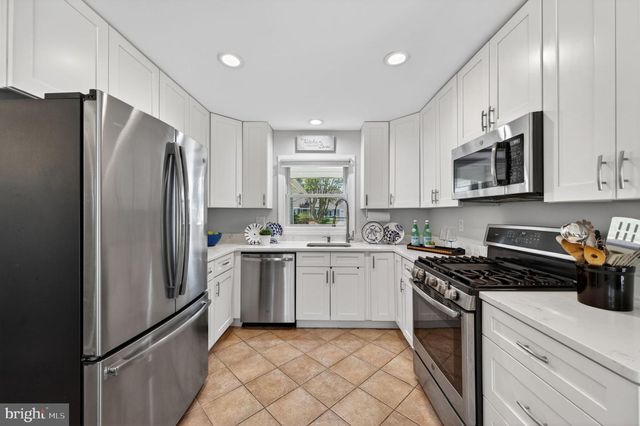 3905 CARVEL LN, Bowie, MD 20715