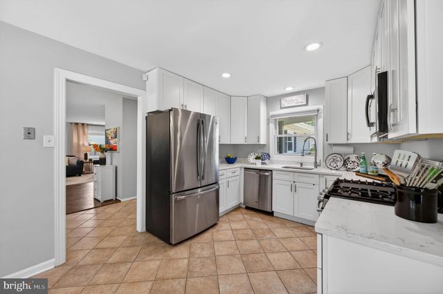 3905 CARVEL LN, Bowie, MD 20715
