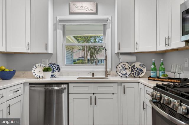3905 CARVEL LN, Bowie, MD 20715
