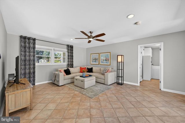 3905 CARVEL LN, Bowie, MD 20715