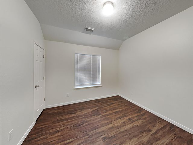 38215 E Sulphur Creek Drive, Magnolia, TX 77355