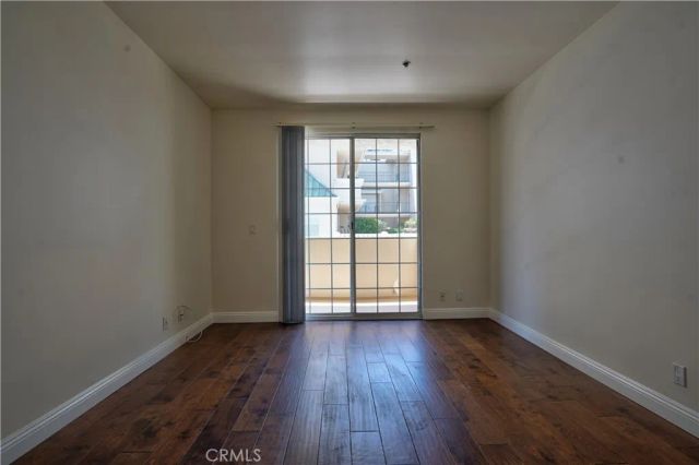 930 N Doheny 303, West Hollywood, CA 90069