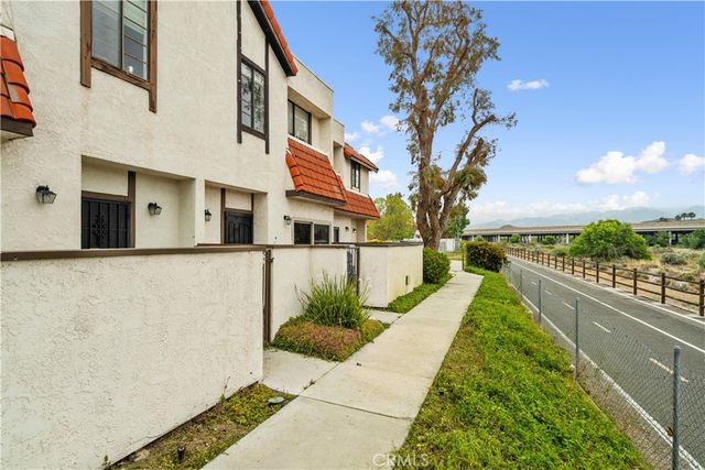 27612 Nugget, Canyon Country, CA 91387