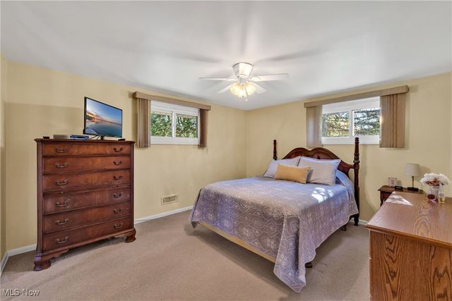 8199 Wright Road, Broadview Heights, OH 44147