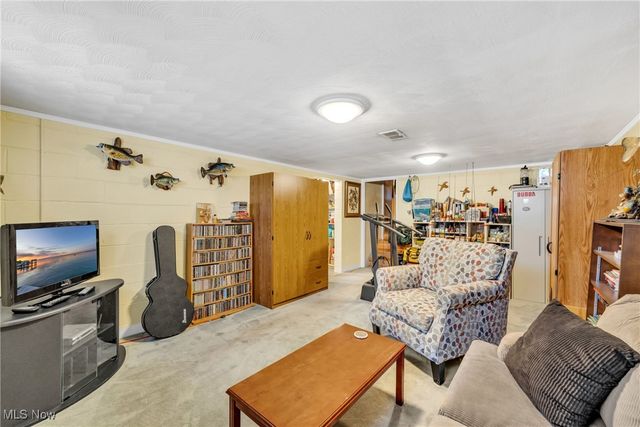 8199 Wright Road, Broadview Heights, OH 44147