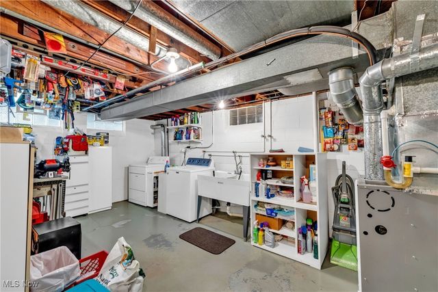 8199 Wright Road, Broadview Heights, OH 44147