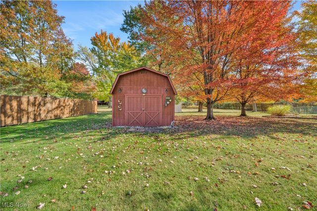 8199 Wright Road, Broadview Heights, OH 44147