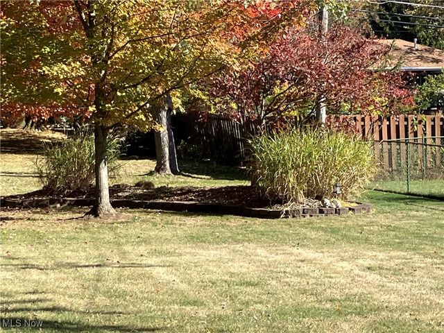 8199 Wright Road, Broadview Heights, OH 44147