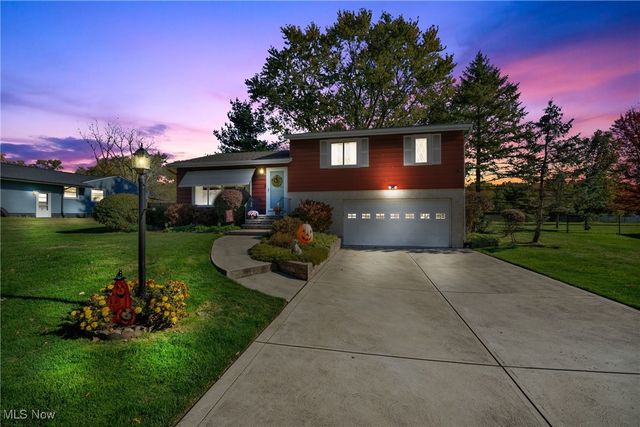 8199 Wright Road, Broadview Heights, OH 44147