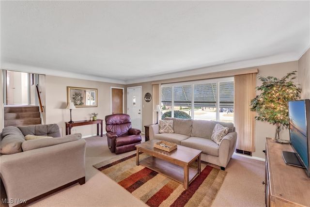 8199 Wright Road, Broadview Heights, OH 44147