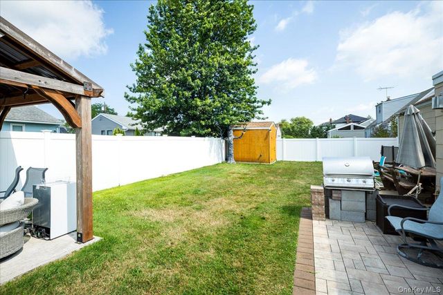 17 Joludow Drive, Massapequa Park, NY 11762