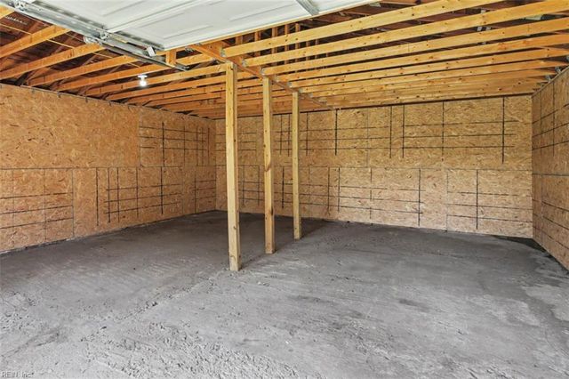 102 W Kelly AVE, Hampton, VA 23663