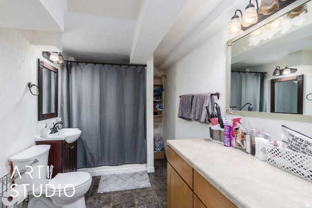 4370 S 175 E, Washington Terrace, UT 84405