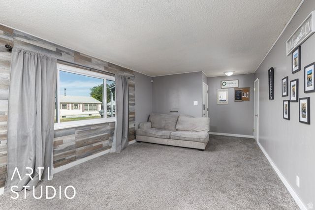4370 S 175 E, Washington Terrace, UT 84405