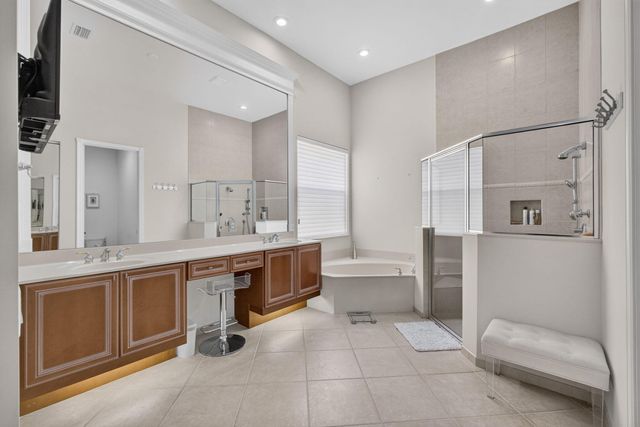 144 Sedona Way, Palm Beach Gardens, FL 33418