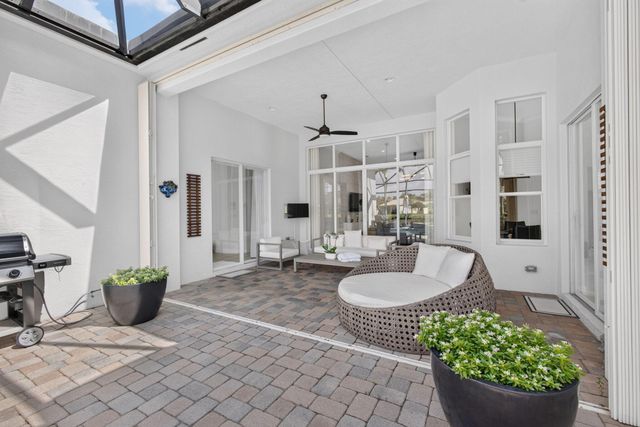 144 Sedona Way, Palm Beach Gardens, FL 33418